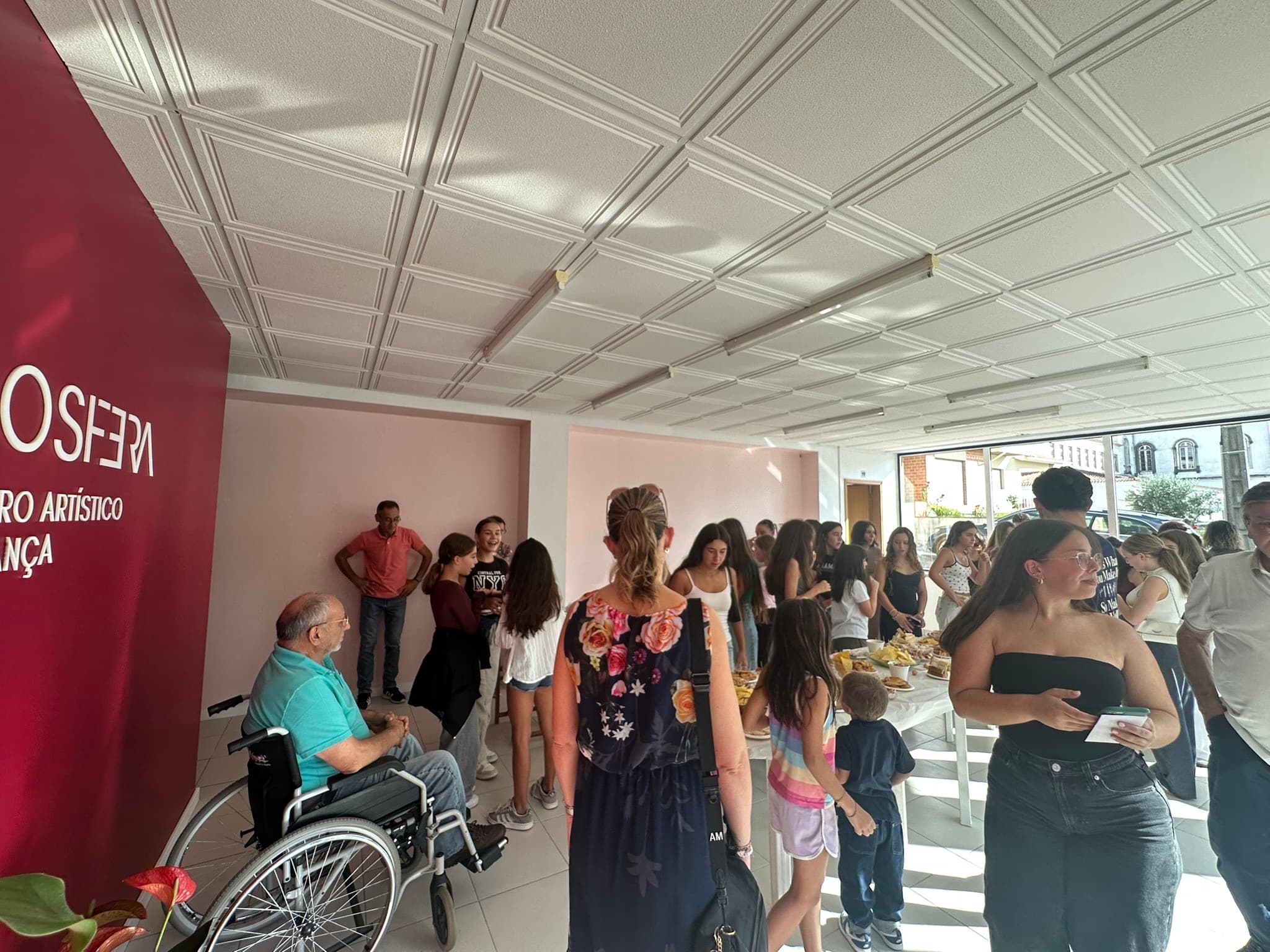Imagem de Dança, emoção e muitos sorrisos na inauguração do novo estúdio da Oosfera em Soure (10 de 15)